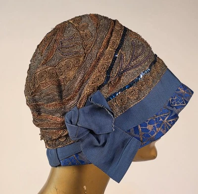 FLAPPER 1920'S METALLIC GOLD LAME SOUTACHE + SEQUIN CLOCHE CAP BY WORTH - Image 1 of 4