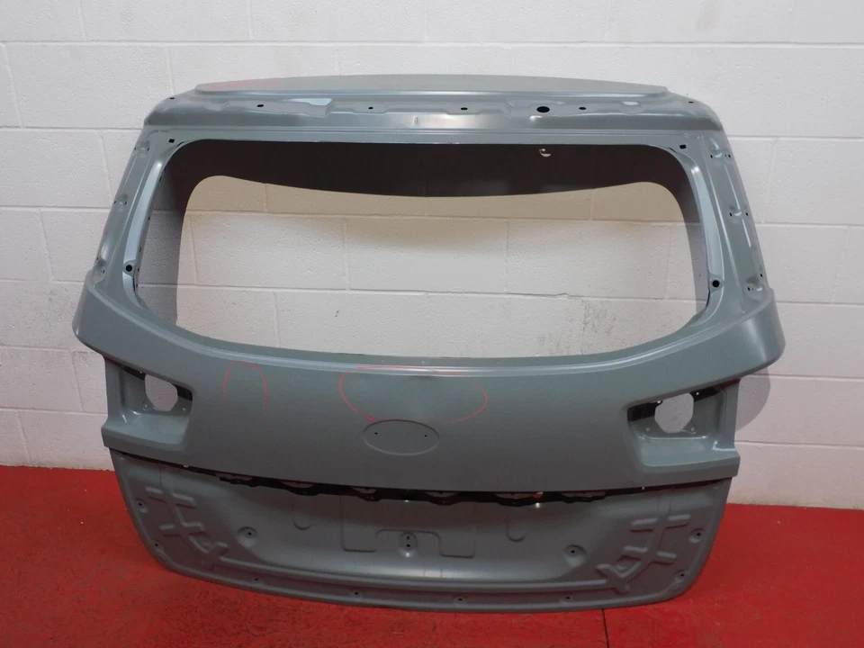 2015 2016 2017 2018 2019 2020 KIA SEDONA REAR LIFTGATE SHELL OEM - Imagem 1 de 4
