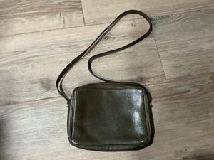 Bolso de Hombro Salvatore Ferragamo de Cuero, Caqui/Ejército/Verde Oliva - Imagen 1 de 4