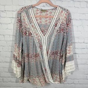 Blusa Democracy Mujer Plus 3X Crochet Imitación Envoltura Cuello en V Manga Campana Boho Cottage - Imagen 1 de 11