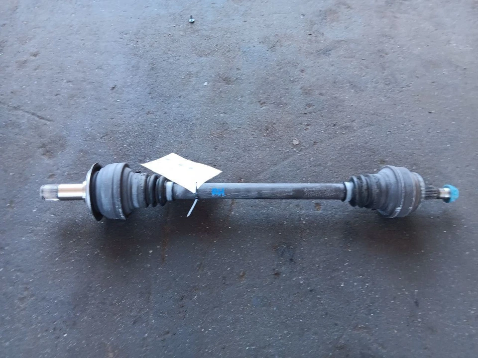 Mercedes C E SL CLS63 2010-2018 (W204 W212 W231 W218) AMG eje trasero derecho Foto 1 de 4