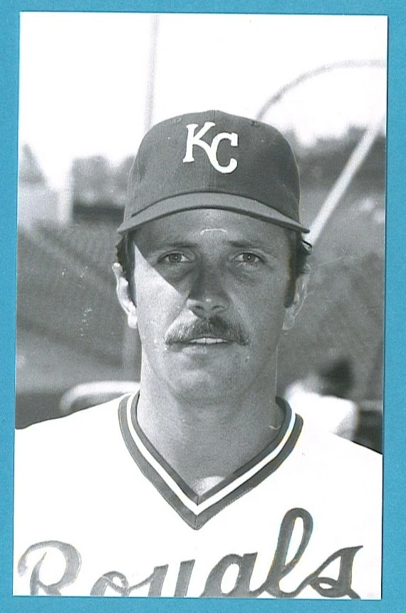 Larry Gura Kansas City Royals Vintage Baseball Postcard PP00586 - Image 1 of 1