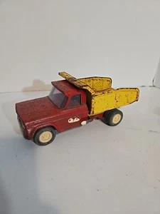 Vintage 1960's Tonka Jeep Dump Truck Pressed Steel Red Cab Yellow Bed No 1060 - Picture 1 of 11