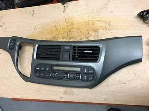 2005 2006 2007 2008 2009 honda odyssey AC climate control penal - Picture 1 of 3