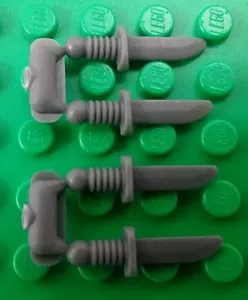 *NEW* Lego Dark Grey Daggers Knives Knife on Sprue 2 pairs - 4 pieces - Picture 1 of 2