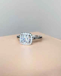 Anillo de compromiso de plata de ley moissanita corte cojín halo para su pareja - Imagen 1 de 3