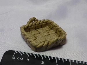  Keramik Tablett/Korb b Puppenstube Miniatur Maßstab 1:12   - Bild 1 von 1