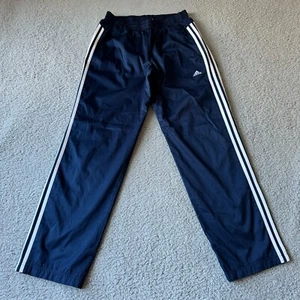 NUEVO Pantalones Adidas Para Hombre Medianos Azul Blanco Cortavientos Prueba de Clima Pista Sudor Tren - Imagen 1 de 14