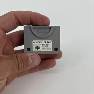 Nintendo N64 Controller Pak NUS-004 Nintendo 64 Tarjeta de Memoria. Envío rápido gratuito - Imagen 1 de 6