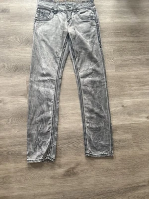 Jeans Rock Revival Para Hombre Talla 29 Ajustados Rectos Jovanny Edición Coleccionista Foto 1 de 4