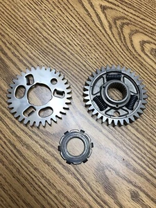 HONDA VFR800 INTERCEPTOR 2002-2015 PRIMARY DRIVE GEAR 33T PART # 23110-MCW-000 - Bild 1 von 9