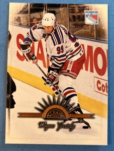 1997-98 Donruss Leaf #8 Wayne Gretzky HOF GOAT New York Rangers NHL