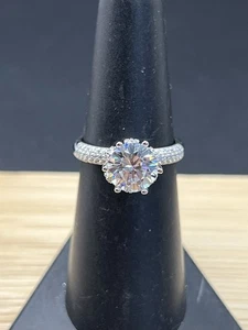 925 sterling silver 2.00CT round Moissanite engagement ring size 6,7 and 8 - Picture 1 of 13