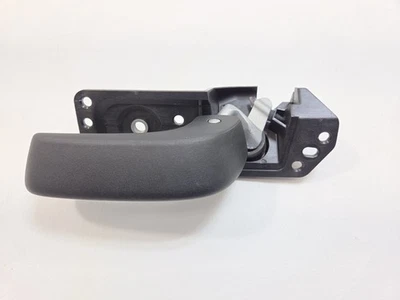 2007-13 Chevy Silverado Sierra maçaneta interna da porta interna esquerda do lado do motorista fabricante de equipamento original - Imagem 1 de 4