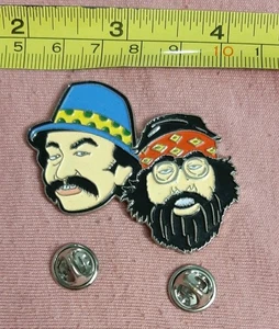 Cheech and Chong Emaille Pin Pflanzenfresser Designs 2014 Up In Smoke - Bild 1 von 3