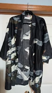 ๐ NEW VINTAGE Marukyo of Tokyo Crane Print Kimono Robe Japan Womens 36โ Length - Picture 1 of 5