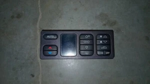 02/1994 to 12/1998 SAAB 900 - HVAC Climate Control Air Conditioning Controls - Picture 1 of 5
