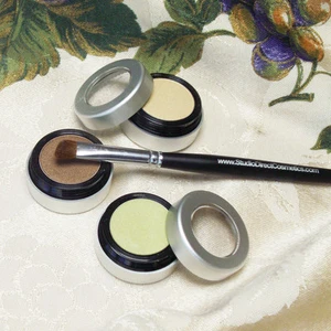 GEPRESSTER MINERAL NATÜRLICHER LIDSCHATTEN HYPOALLERGEN ULTRA SATIN LIDENSCHATTEN NEU - Bild 1 von 21