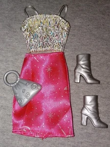 Lote Barbie Brillante: Correa de Espagueti, Falda Rosa, Botas de Tacón Gris, Cartera Gris - Imagen 1 de 4