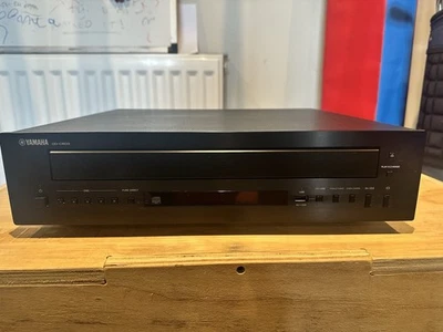 Yamaha CDC603 Multidisc 5-Disc CD Player Black - Image 1 of 4