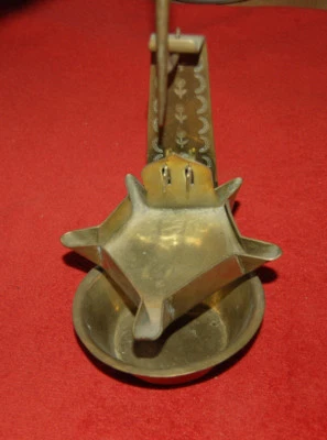 Ancienne Lampe à Huile en laiton, à suspendre - - Photo 1/4