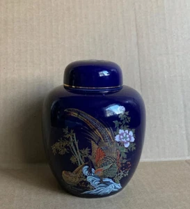 VTG Oriental Cobalt Blue Porcelain Ginger Jar Pheasant Design Gold Trim Taiwan - Picture 1 of 9
