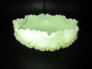 Unique Vintage Hobnail Vaseline Glass Candy Dish Bowl 4 1/2" dia. Art Rare Small - Picture 1 of 9