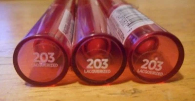 Lote de 3 tubos LOREAL LA LACA BRILLANTE COBERTURA COMPLETA COLOR DE LABIOS 203 LACADO sin vender Foto 1 de 4