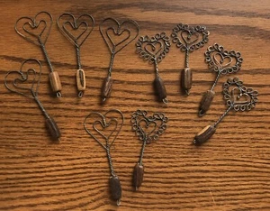 Miniature dollhouse rug beaters Lot of 10 Wood handles and wire Heart Shape - Picture 1 of 4