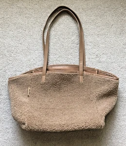 Neiman Marcus Damen Beige Nubuk Kunst Lammfell Beuteltasche Tasche Herbst Erhöhte Basics - Bild 1 von 9