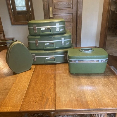 复古 5 件硬质旅行箱绿色行李箱 Tour Lite 复古行李箱 — 第 1/4 张图片