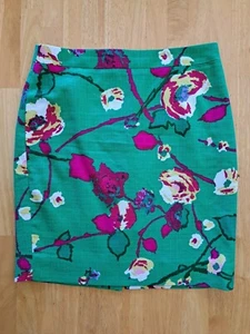 J Crew Green Pencil Skirt Pink Floral Print Size 2 Petite Lined - Picture 1 of 9