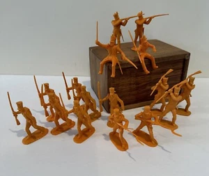 Marx 54 MM Álamo Mexicano Shako Infantería Set 16 Naranja DE COLECCIÓN Soldados de Plástico - Imagen 1 de 23