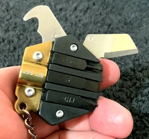Gold HEX 2 Blade 3 Tools Keychain - Picture 1 of 5