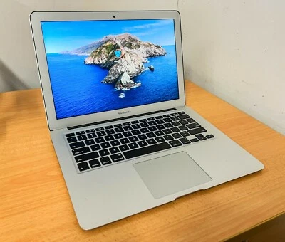 Apple MacBook Air 13" Early 2015 | Intel Core i7-5650U @2.2GHz 8GB Ram 500GB SSD - Image 1 of 4
