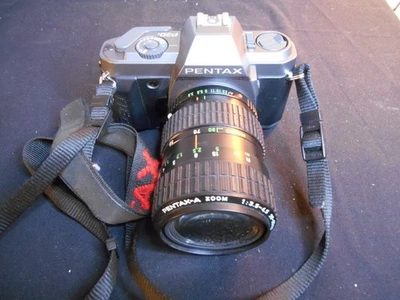 Pentax P30t 35mm Camera with Zoom  lens      Take a LOOK          - Untested - Image 1 of 4