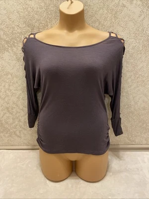 Heart Soul Pop. Dark Charcoal Gray With Cut Out Sleeves. Size Medium - Image 1 of 4