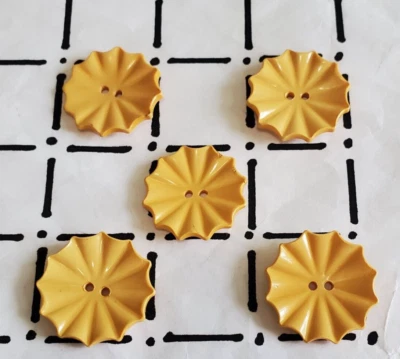 Lot of 5 Vintage Scalloped Cookie Bakelite Buttons Butterscotch 1" Round - Image 1 of 4