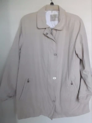 STUDIO WORKS ~ Forrado Beige Talla ML - EXCELENTE Foto 1 de 3