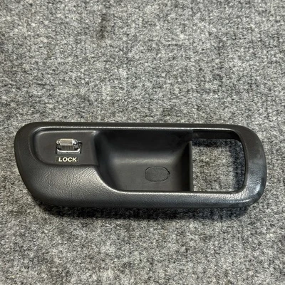 94-01 Acura Integra Manija de Puerta Interior Interruptor Bisel Cubierta Derecha Pasajero Borde Foto 1 de 4