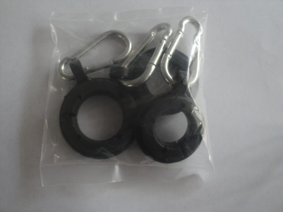 3 RINGS W/ CARABINER CLIPS" flag pole hooks can hold 2 flags, replacement set rv - Image 1 of 1