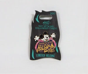 Disney 2017 Mickey Halloween Party Dracula Vampire Mickey Event Logo 3-D Pin NEW - Picture 1 of 1