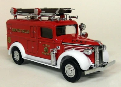 Matchbox Yesteryear YFE10 1937 GMC Rescue Squad Van Diecast model Fire Truck - Image 1 of 3