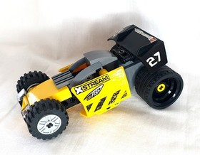 LEGO &reg; Racer 8490 desert hopper with pull-back motor