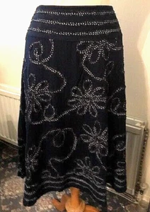 SIZE 16 Per Una Skirt (M&S)- with unusual stitched detail pattern on the skirt - Picture 1 of 5