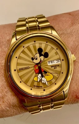 Reloj Seiko Mickey Mouse Para Hombre Vintage Raro Sunburst Tono Dorado Día Fecha Foto 1 de 4