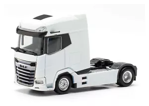 Herpa 316033 tractor DAF XG new 1:87 - Picture 1 of 1