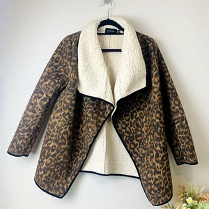Minkpink Leopard Jacket Women's Size XS/S Open Front Sherpa Lining Collar Detail - Picture 1 of 10