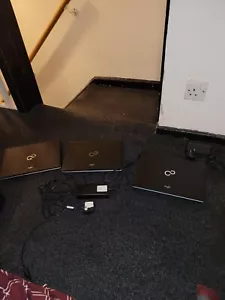 Fujitsu Lifebook P702 Laptops - 4GB RAM, 320GB HDD, Intel Core i3-3120M x3 - Picture 1 of 19