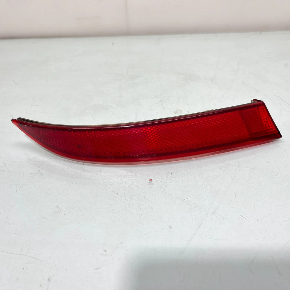 BMW X5 E70 2009-2013 PARACHOQUES TRASERO IZQUIERDO REFLECTOR DE LUZ 7240997 OEM Foto 1 de 4